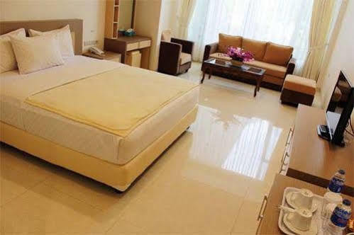 Negeri Baru Hotel & Resort Kalianda Buitenkant foto